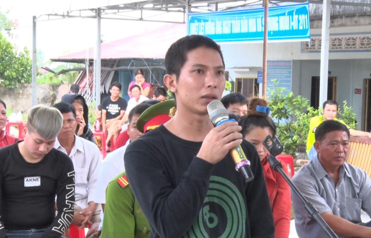 2019/11/21/chong nguoi thi hanh cong vu.jpg